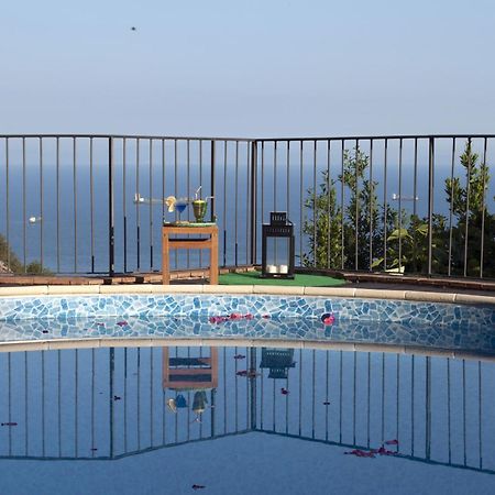 Residence Zelzar Vietri Rum bild